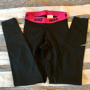 NWOT Nike Dri Fit Legging